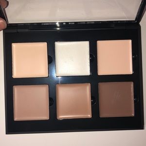 Anastasia contour palette